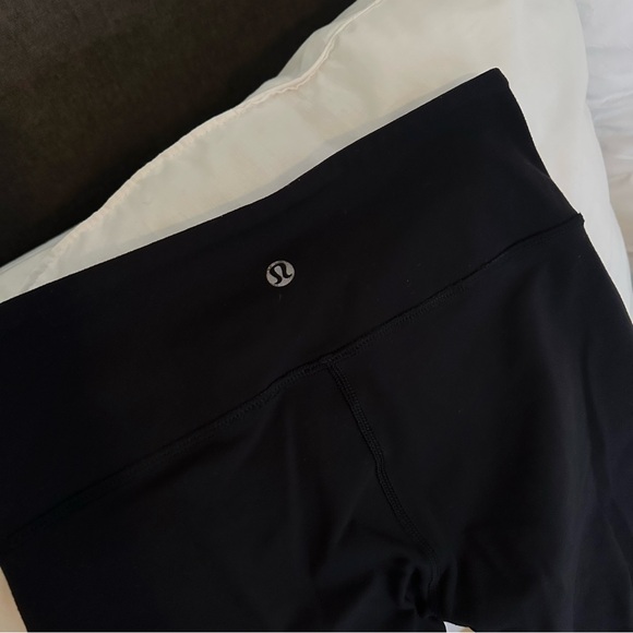 Lululemon Black High-Waisted Leggings | Size 4 | Great Condition - Picture 5 of 10
